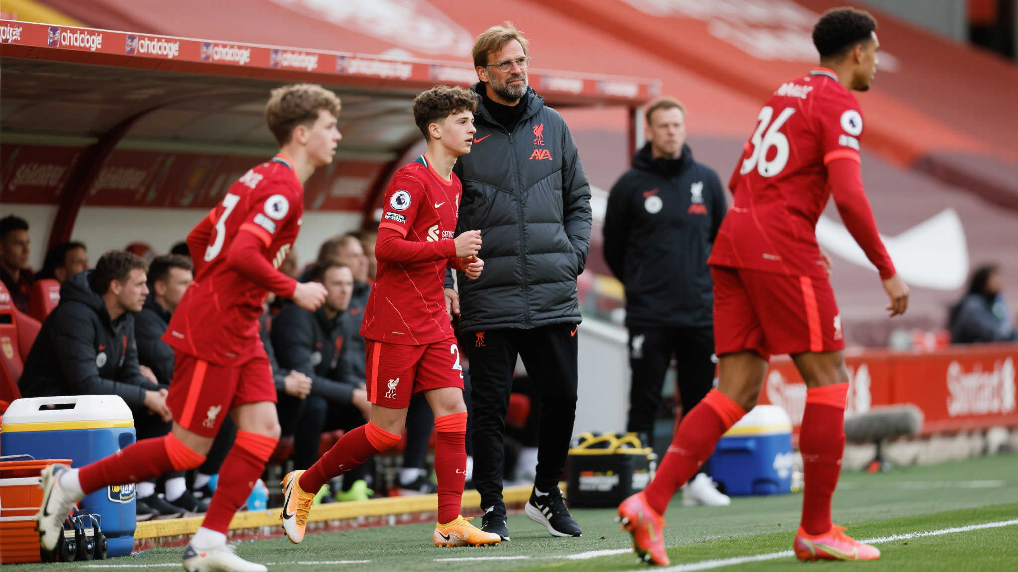 图多尔：五个换人名额揭示我们没有固定主力阵容